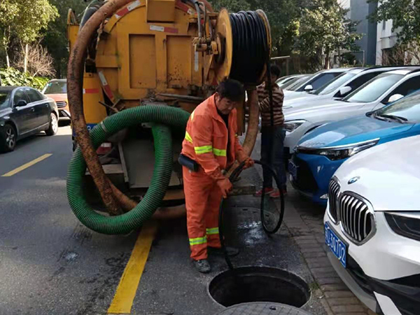 田家庵排污管道清淤